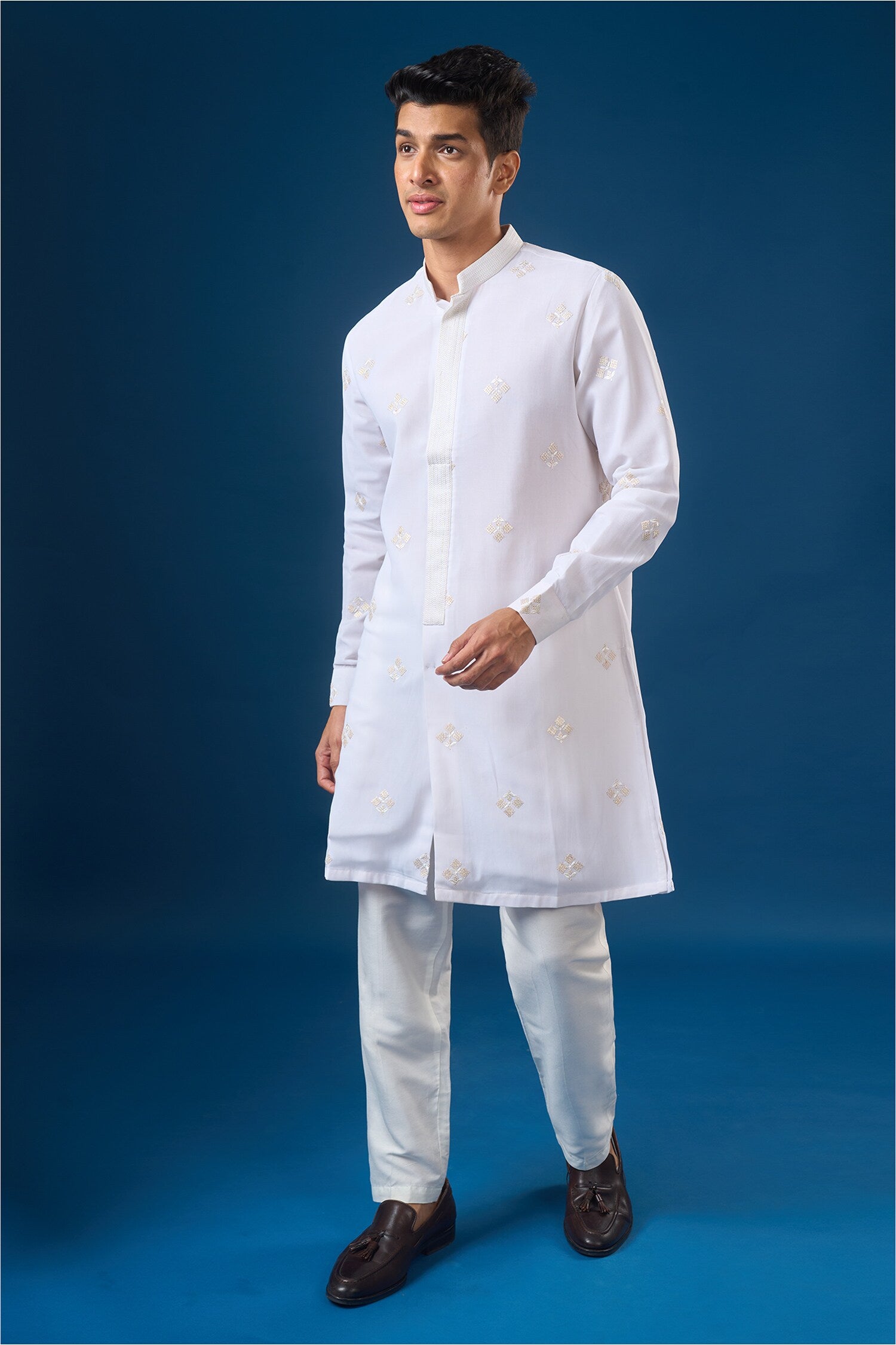 White Embroidered Kurta