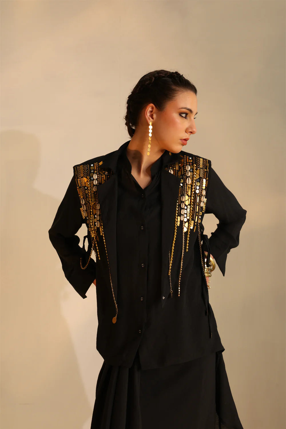 Waterfall shirt set with a cape blazer waistcoat