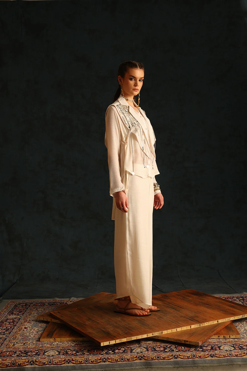 Chinese collar shirt set with a cape blazer waistcoat