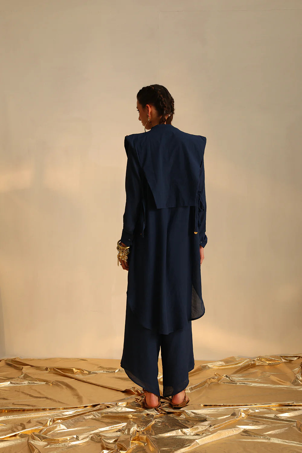 Waterfall shirt set with a panel waistcoat