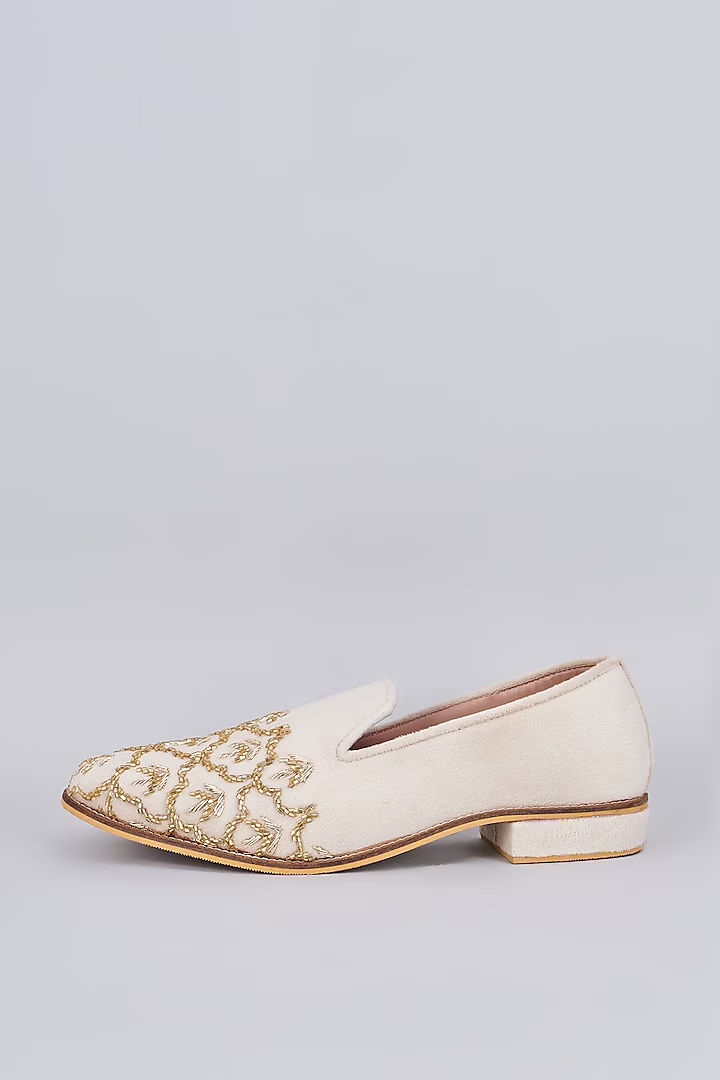 Ivory Mughal Loafers