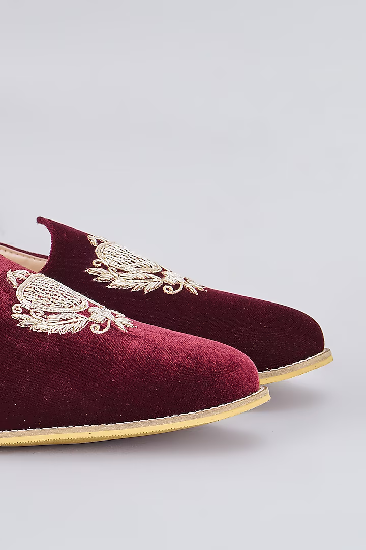 Ruby Crown Velvel Loafers