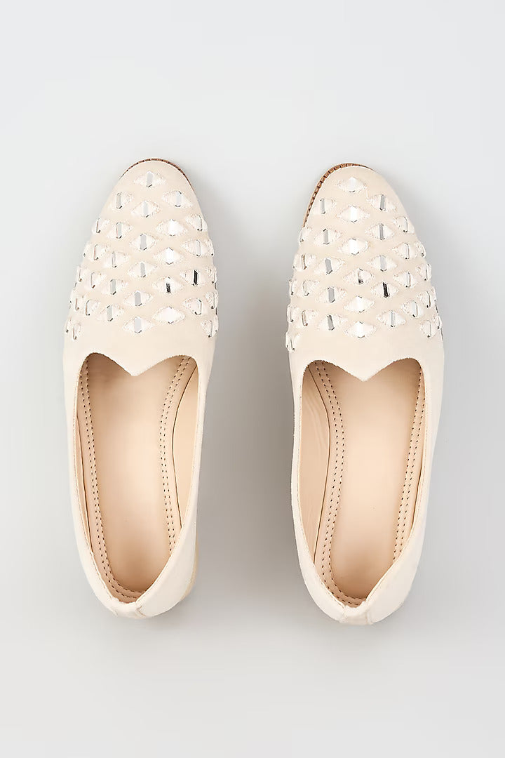 Ivory Mirror Maze Mojris